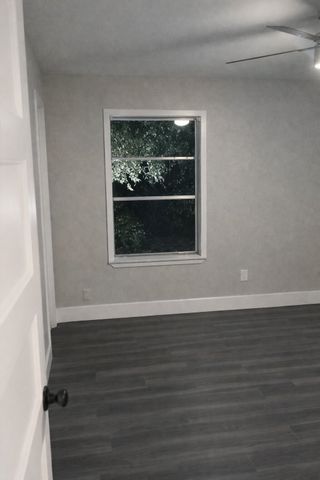 358 S Chambers Avenue, Emhouse, TX 75110