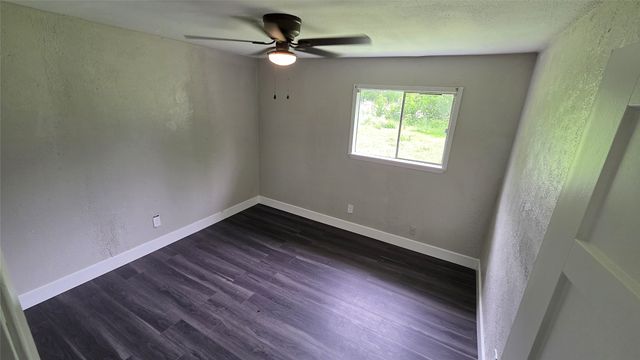 358 S Chambers Avenue, Emhouse, TX 75110