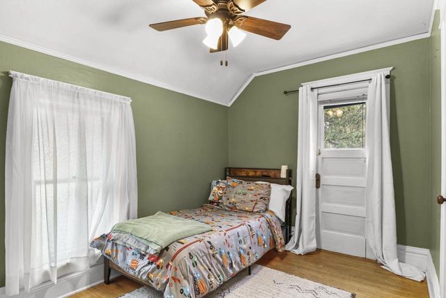 831 Oakland Avenue, Waukesha, WI 53186