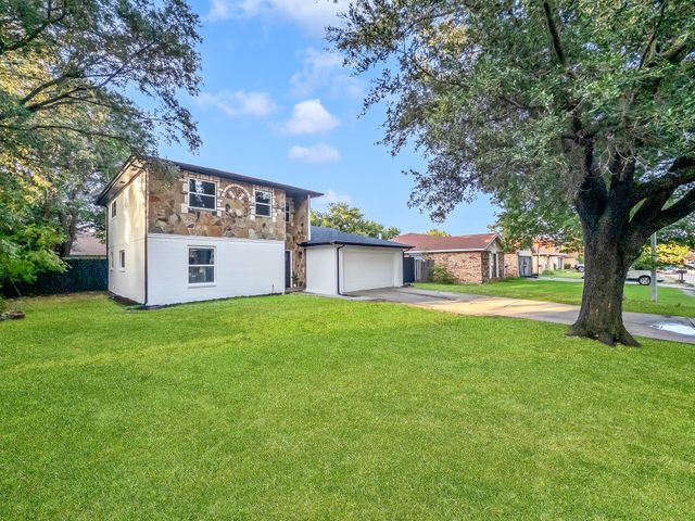 834 Brian Drive, Grand Prairie, TX 75052