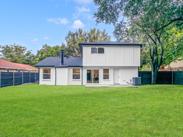 834 Brian Drive, Grand Prairie, TX 75052
