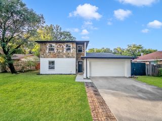 834 Brian Drive, Grand Prairie, TX 75052