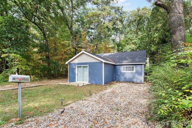 5601 King Street, Newaygo, MI 49337