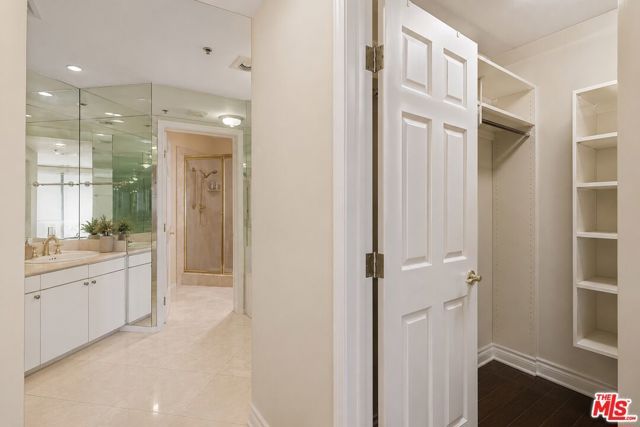 10724 Wilshire Boulevard 1107, Los Angeles, CA 90024