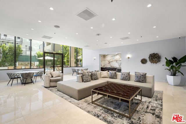 10724 Wilshire Boulevard 1107, Los Angeles, CA 90024