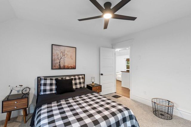 1332 Dodge STREET, Lake Geneva, WI 53147