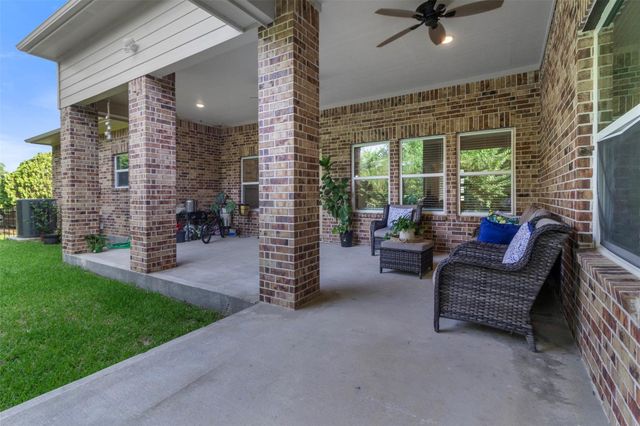 13336 Lake Breeze Lane, Willis, TX 77318