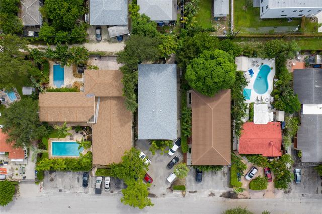 808 SE 13th St 2, Fort Lauderdale, FL 33316