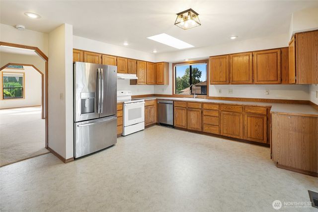 7217 67th Place NE, Marysville, WA 98270