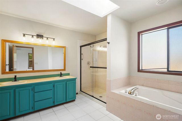 7217 67th Place NE, Marysville, WA 98270