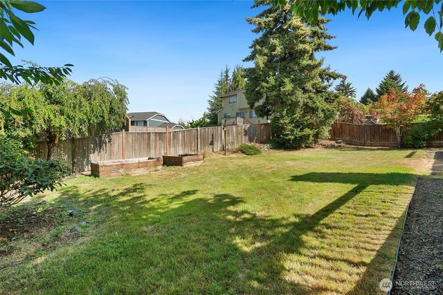 7217 67th Place NE, Marysville, WA 98270