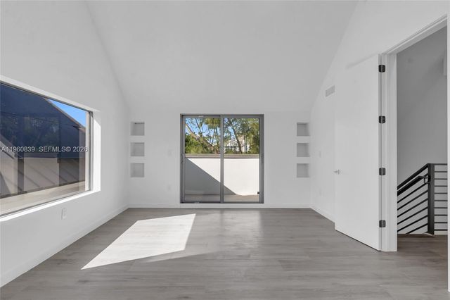 3204 Plaza Street, Miami, FL 33133