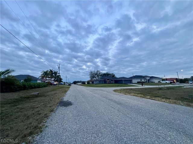 1903 NE 10th AVE, Cape Coral, FL 33909