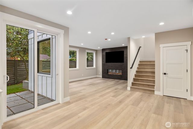 11054 2nd Avenue NW, Seattle, WA 98177