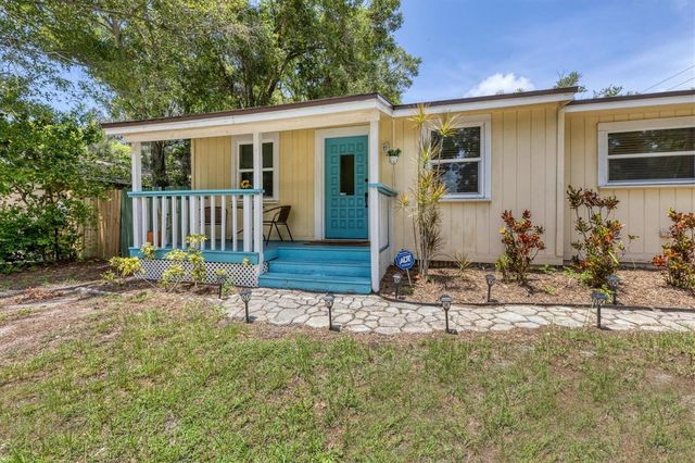 900 BEVERLY AVENUE, Largo, FL 33770