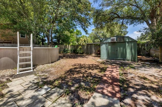 900 BEVERLY AVENUE, Largo, FL 33770