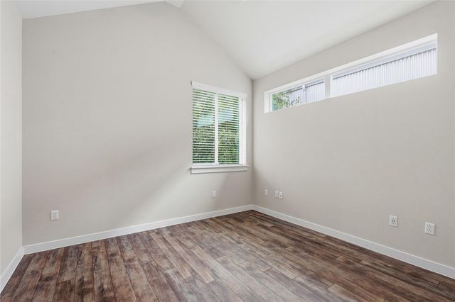 801 N Bluff DR 33, Austin, TX 78745