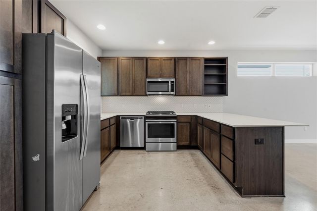 801 N Bluff DR 33, Austin, TX 78745
