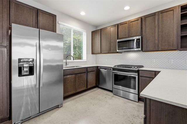 801 N Bluff DR 33, Austin, TX 78745