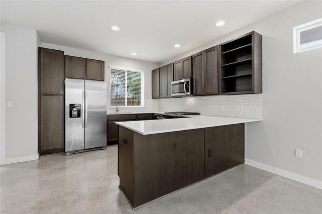 801 N Bluff DR 33, Austin, TX 78745