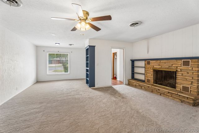 4507 E Frank Phillips Boulevard, Bartlesville, OK 74006