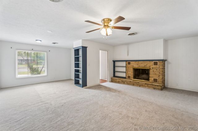 4507 E Frank Phillips Boulevard, Bartlesville, OK 74006