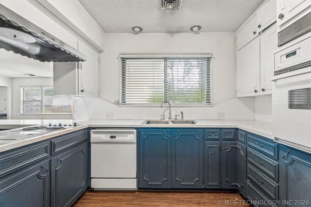 4507 E Frank Phillips Boulevard, Bartlesville, OK 74006