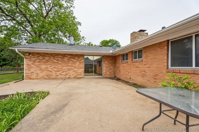 4507 E Frank Phillips Boulevard, Bartlesville, OK 74006
