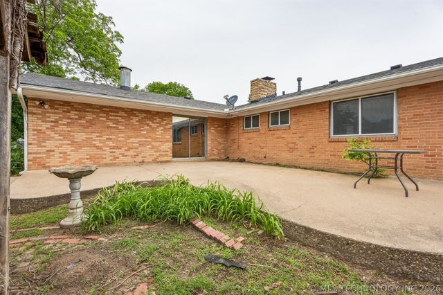 4507 E Frank Phillips Boulevard, Bartlesville, OK 74006