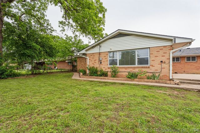4507 E Frank Phillips Boulevard, Bartlesville, OK 74006