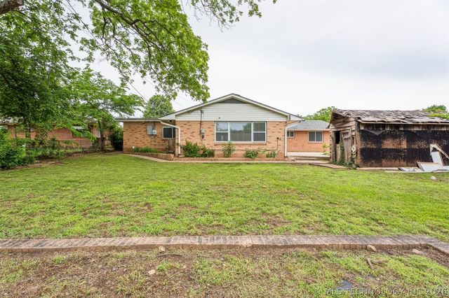 4507 E Frank Phillips Boulevard, Bartlesville, OK 74006