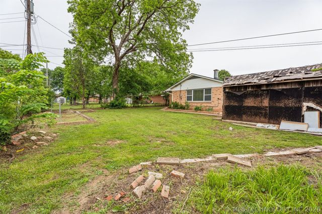 4507 E Frank Phillips Boulevard, Bartlesville, OK 74006