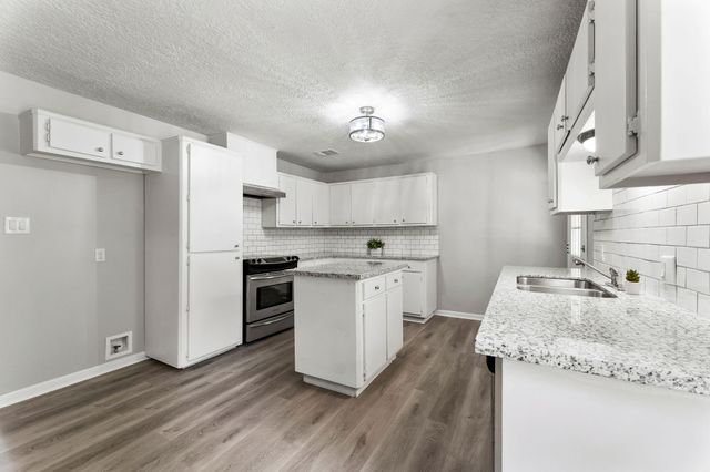 601 Dogwood Trail, Conroe, TX 77316