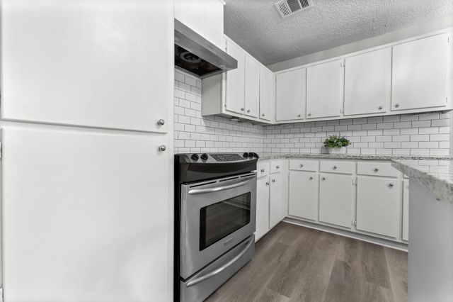 601 Dogwood Trail, Conroe, TX 77316