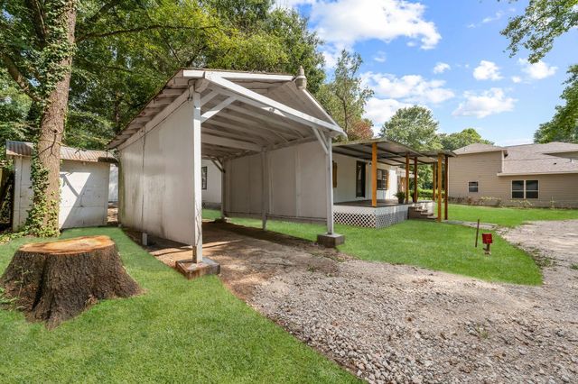 601 Dogwood Trail, Conroe, TX 77316