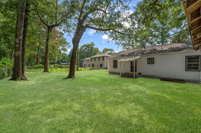 601 Dogwood Trail, Conroe, TX 77316