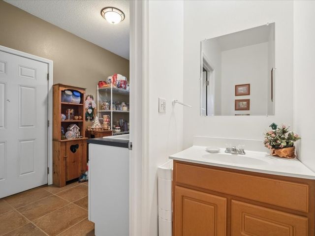 1055 Highway G76 Highway, Knoxville, IA 50138