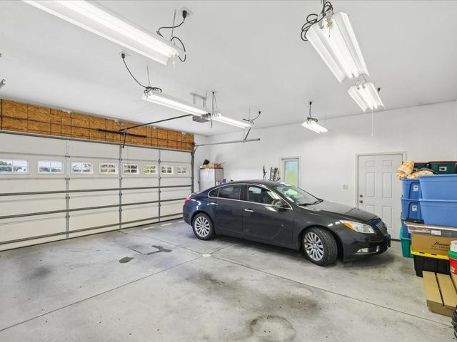 1055 Highway G76 Highway, Knoxville, IA 50138
