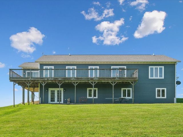 1055 Highway G76 Highway, Knoxville, IA 50138