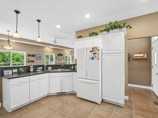 1055 Highway G76 Highway, Knoxville, IA 50138