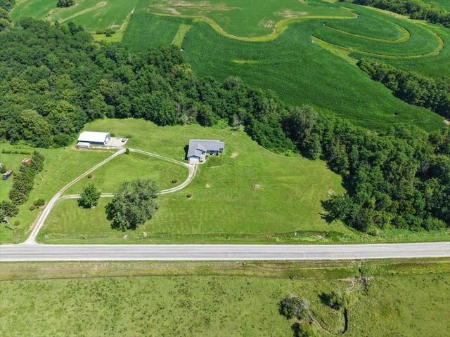 1055 Highway G76 Highway, Knoxville, IA 50138