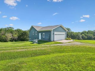 1055 Highway G76 Highway, Knoxville, IA 50138