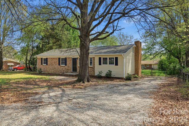 2323 Maplewood Drive, Gastonia, NC 28052