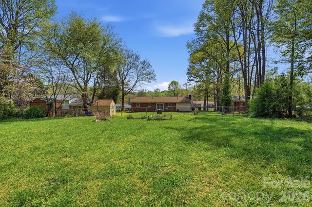 2323 Maplewood Drive, Gastonia, NC 28052