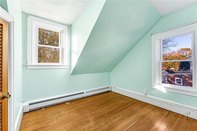 12 Lookout Avenue, North Providence, RI 02911