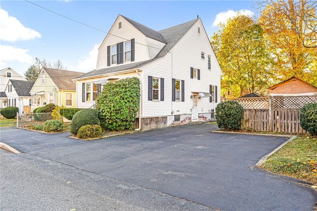 12 Lookout Avenue, North Providence, RI 02911