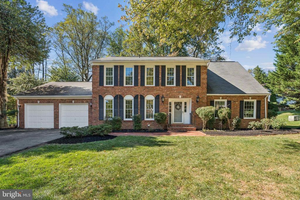 1172 FOXHOUND CT, Mclean, VA 22102