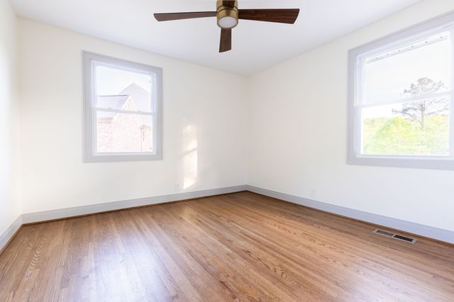 929 Davidson Dr, Nashville, TN 37205