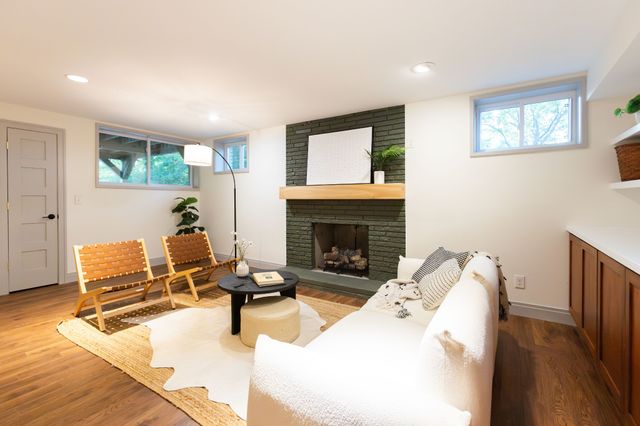 929 Davidson Dr, Nashville, TN 37205