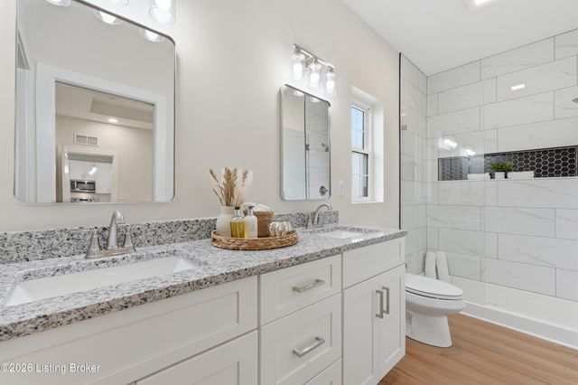 1148 Greens Dr, Simpsonville, KY 40067